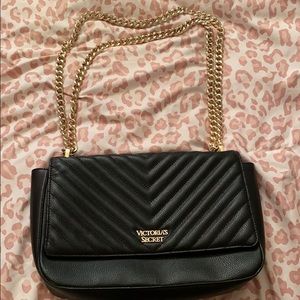 Victoria’s Secret Pebbled V-Quilt Purse